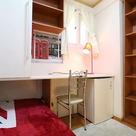 Female Only - Coco Stay Jongno Hyehwa Station Сеул Экстерьер фото