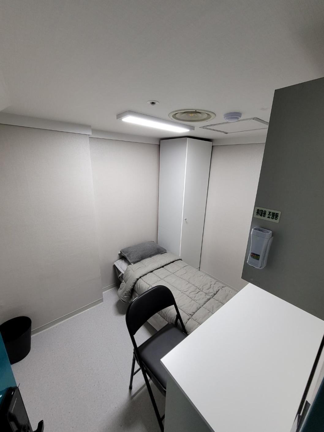 Female Only - Coco Stay Jongno Hyehwa Station Сеул Экстерьер фото